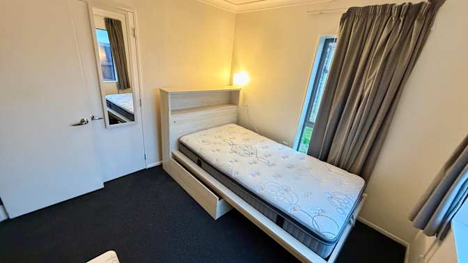 Albin's room