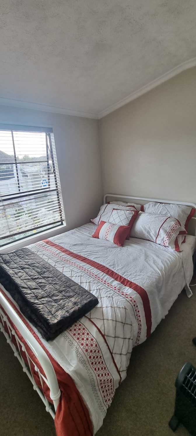 Jo's room