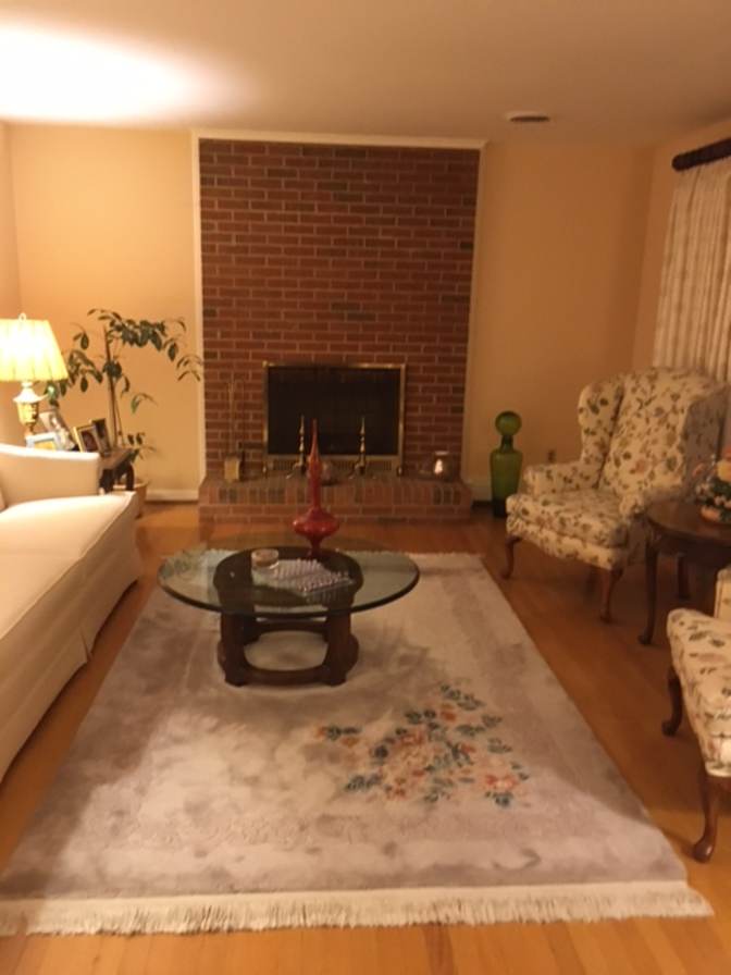 E's room