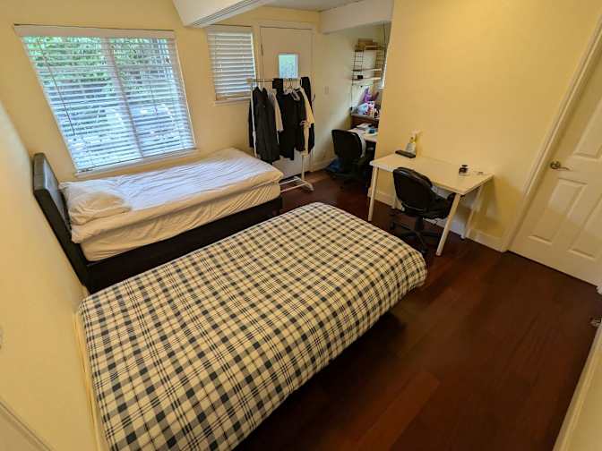 Julia Va's room