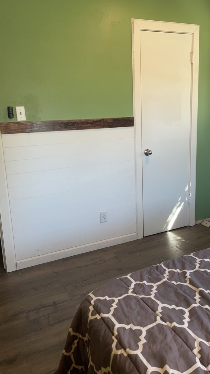 Evelyn's room
