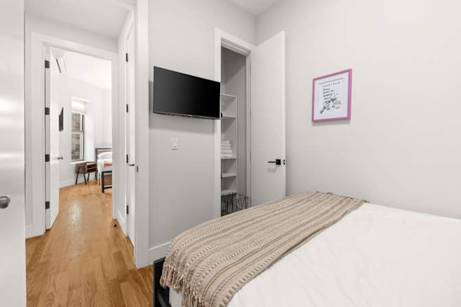 Rafael manor's room