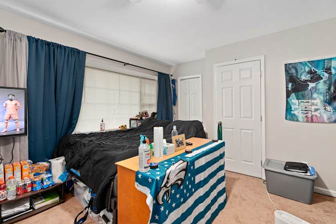 Pat's room