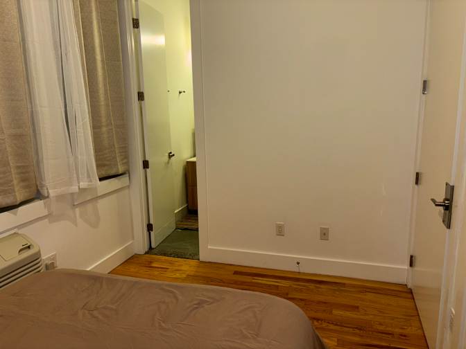 BROOKLYN APARTMENT SHARE LONG OR SHORT TERM's room