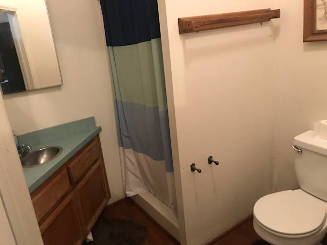 Tom's room