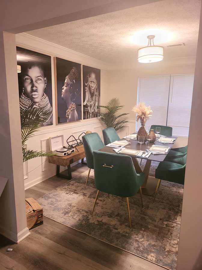 DIAMOND's room