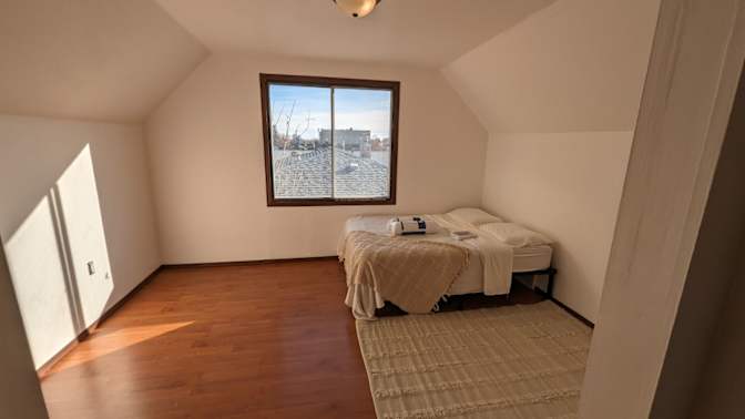 Saga's room