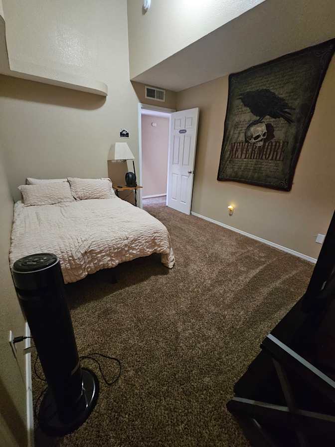 Alexis's room