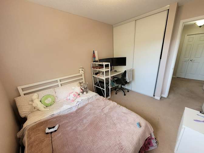 Maxim's room