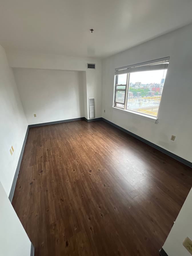 DL's room