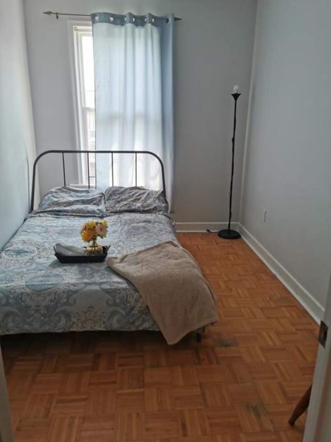 Lolo's room