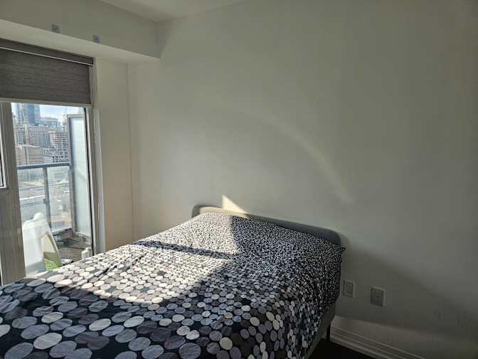 Hiam's room