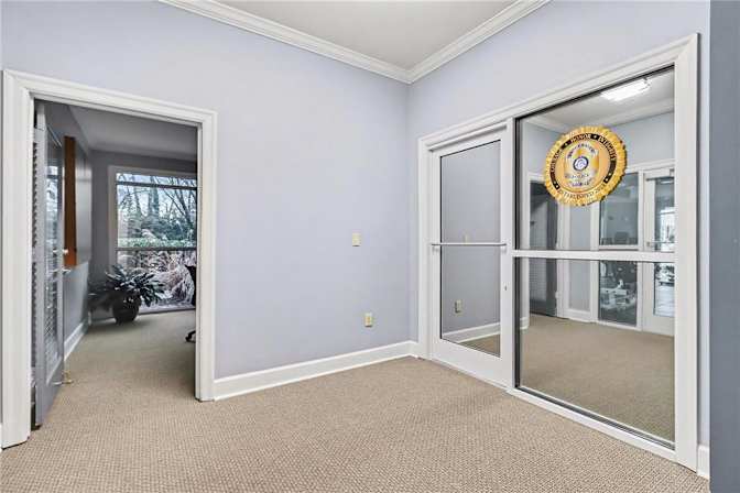 Liz's room