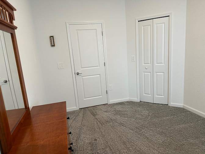 Dacia's room