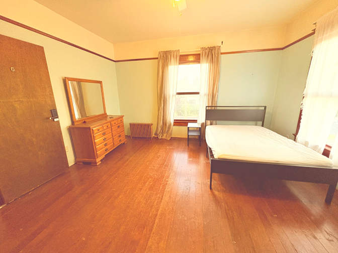 Zafar Haq's room