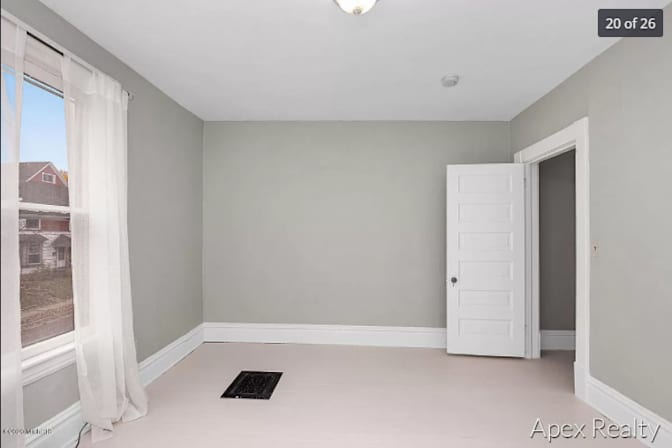 steve's room