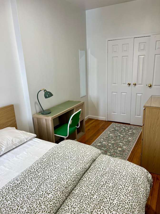 Yvette's room