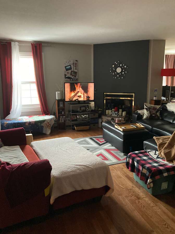 Gwen's room