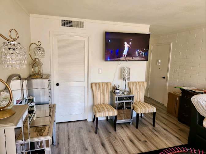 Mark's room