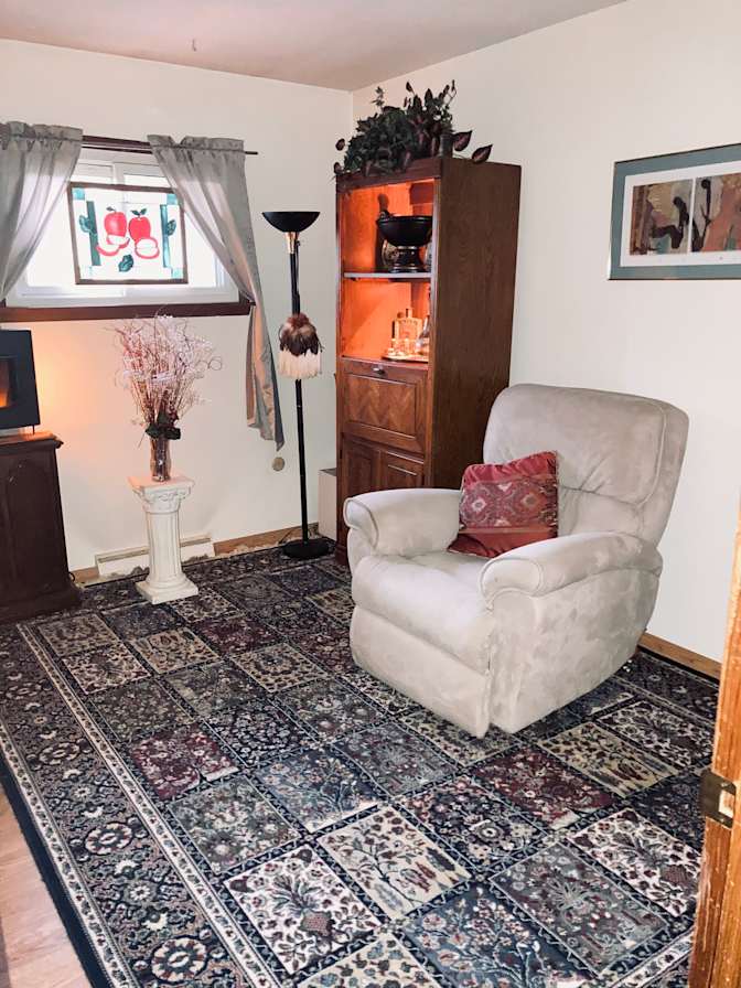Julie Sims's room
