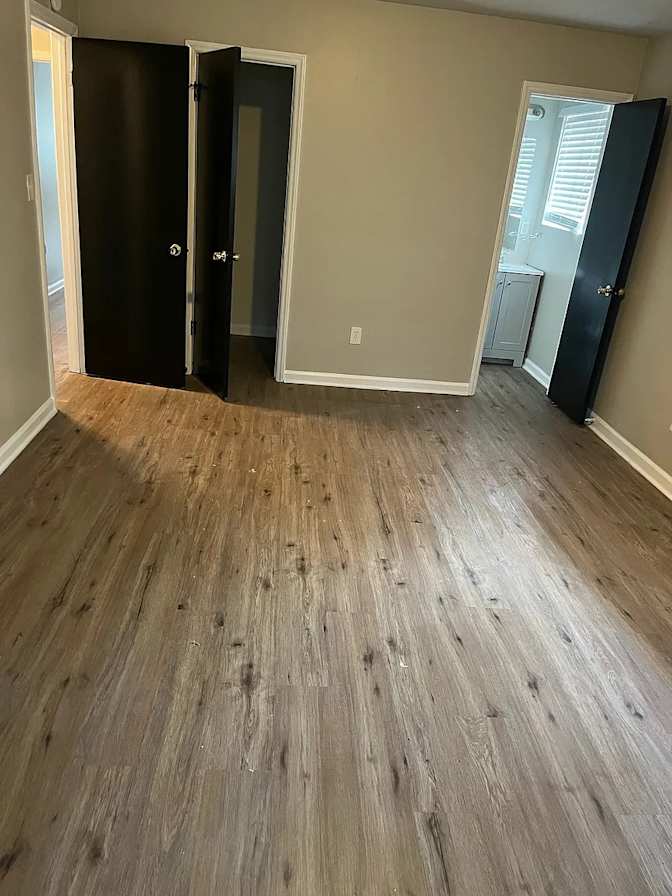 Alcove Rooms's room