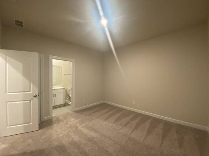Alcove Rooms's room