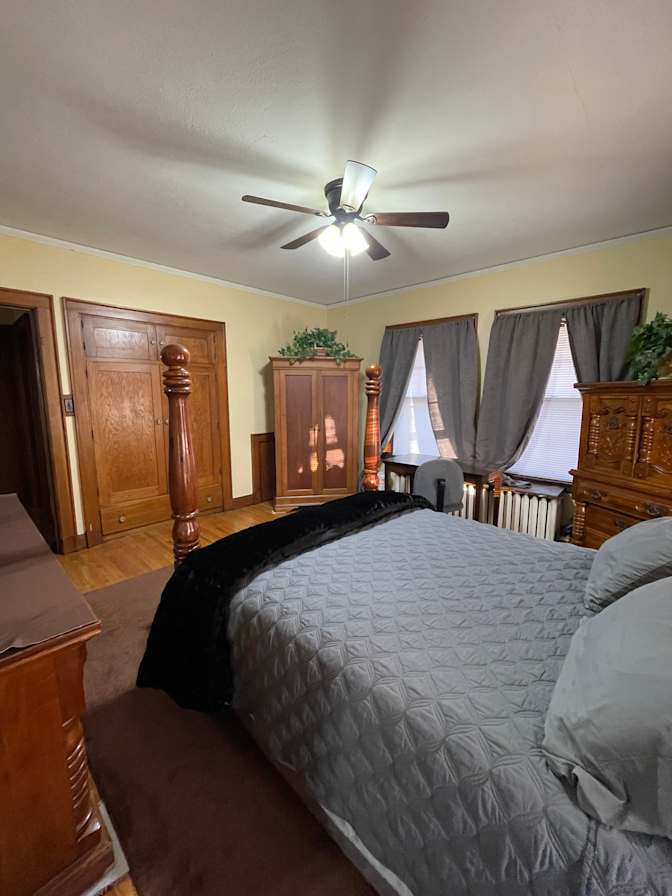 Kelly's room