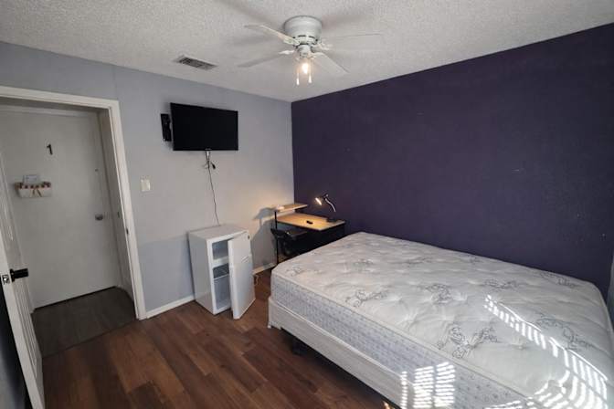 PadSplit's room