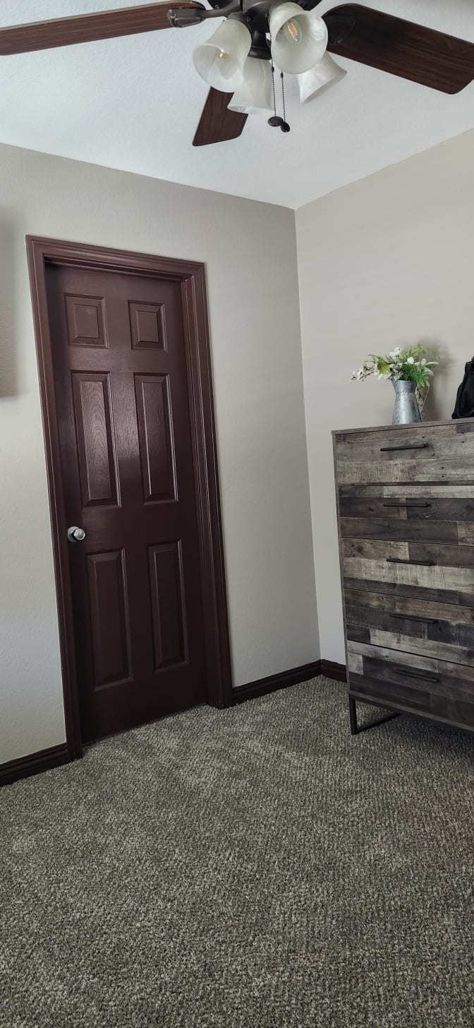 Mike & Reese ( in profile pic)'s room