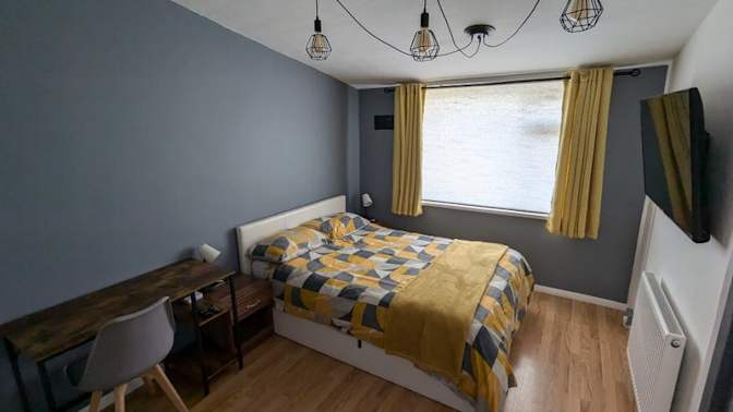 Hannah's room