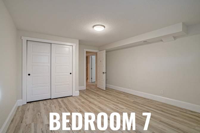 HomeCrew's room