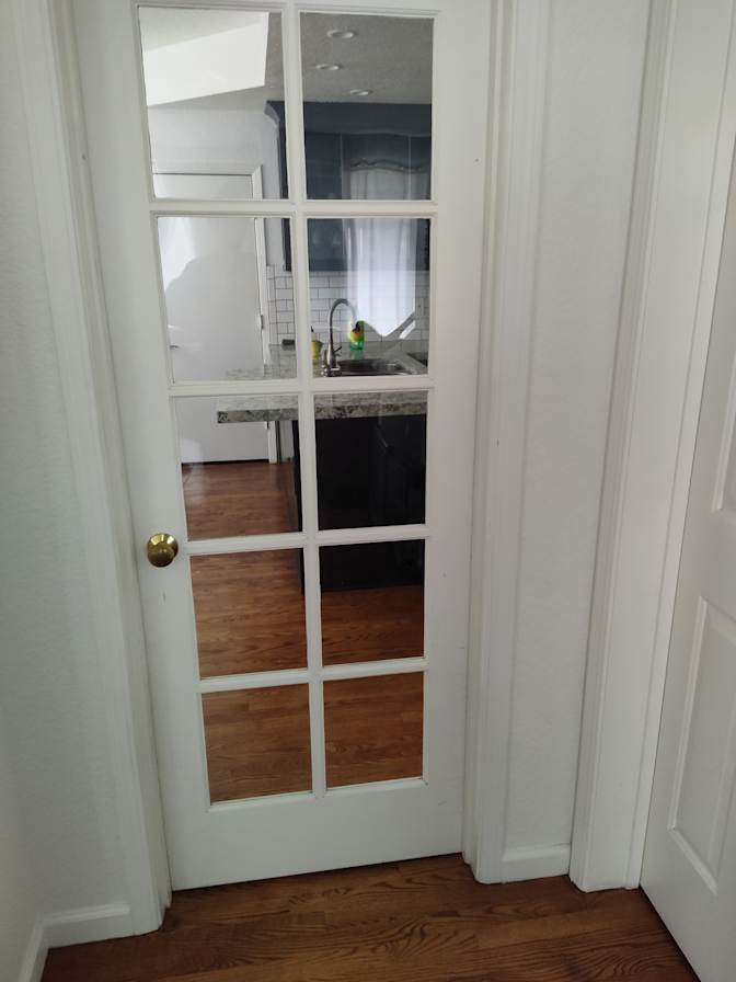 Room for Rent's room