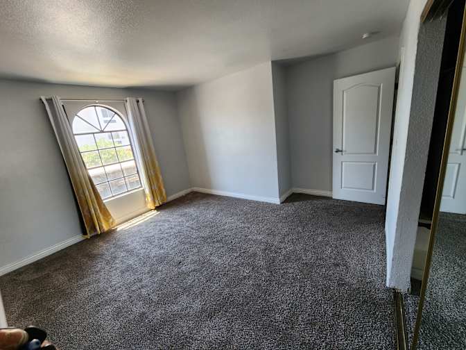 MIMI's room