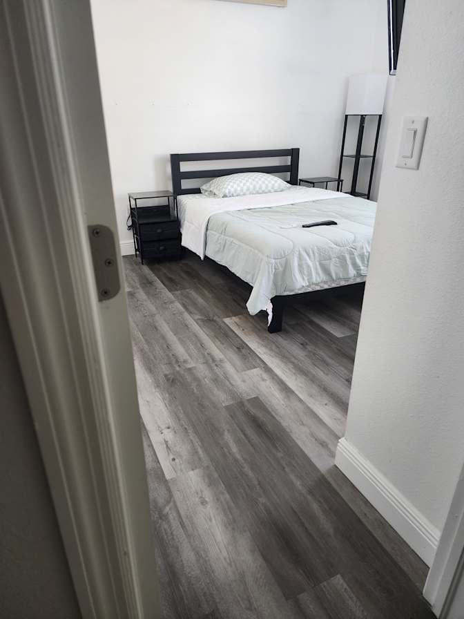 Mauricio's room