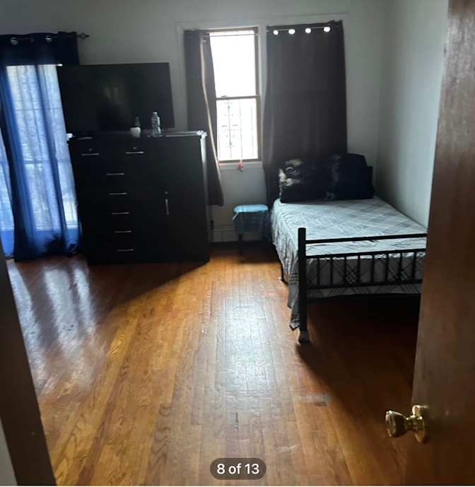 Enrico's room