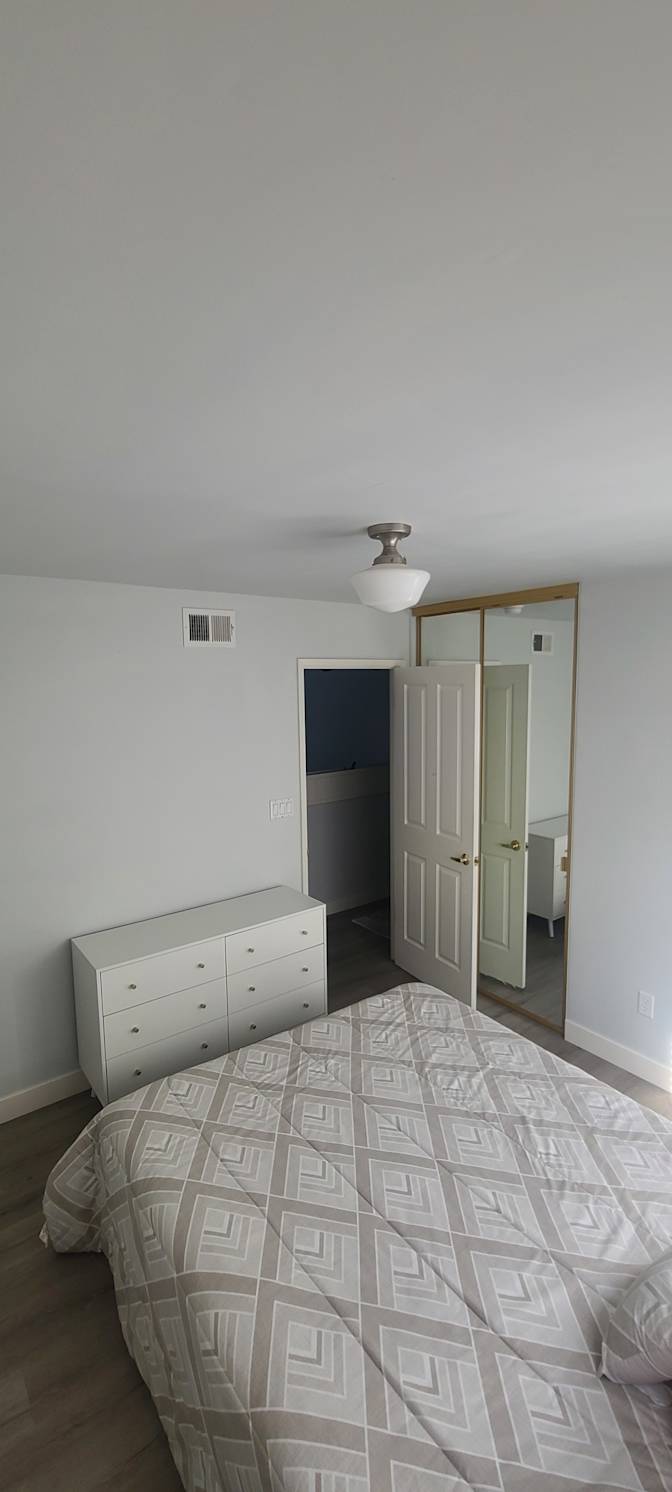 Suzy's room