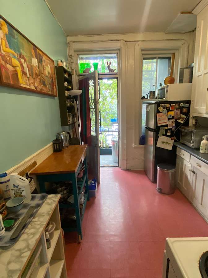 Jen's room