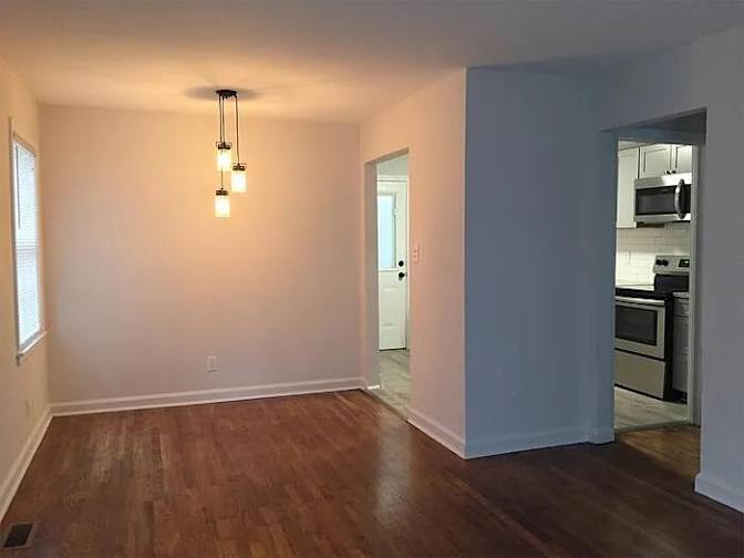 Alcove Rooms's room