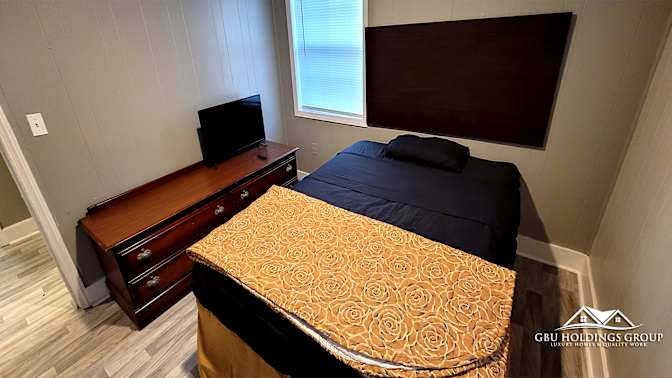 GBU Holdings Group's room