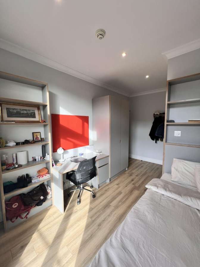 Tako's room