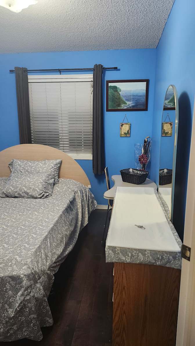 Diane C's room