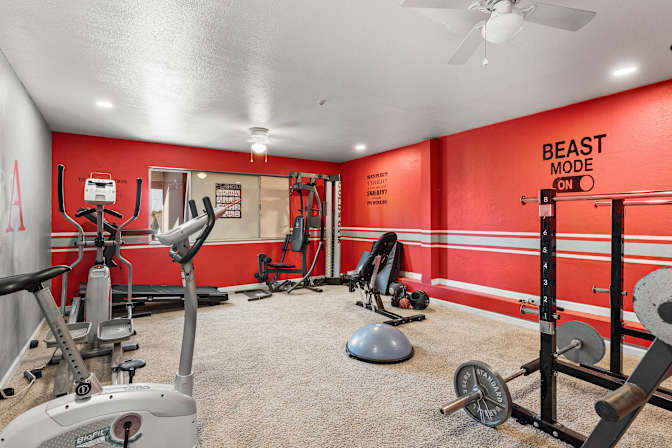 Allegro Apartments's room