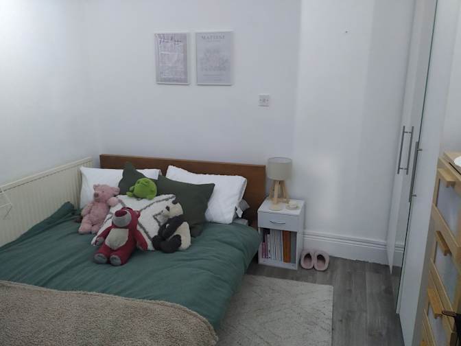 Alyx's room