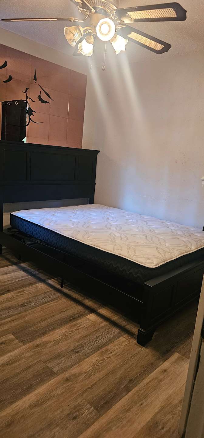 Annette's room