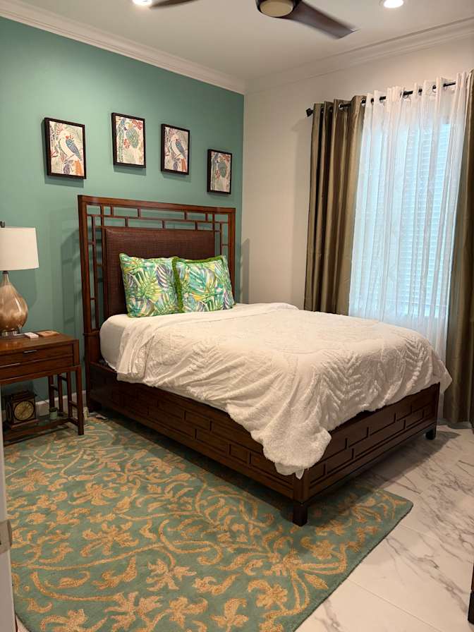 Ana's room