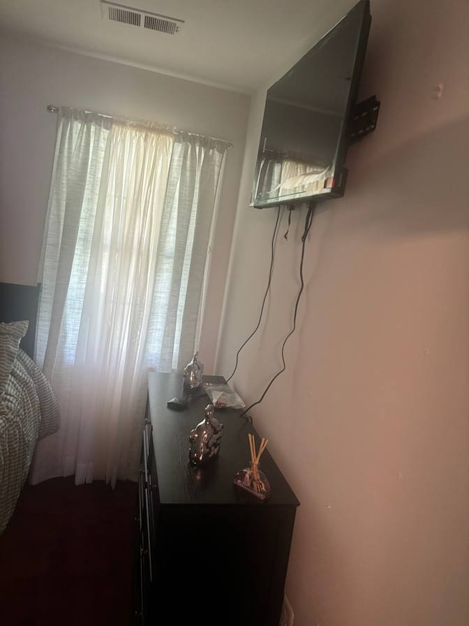 Jean Gillis's room
