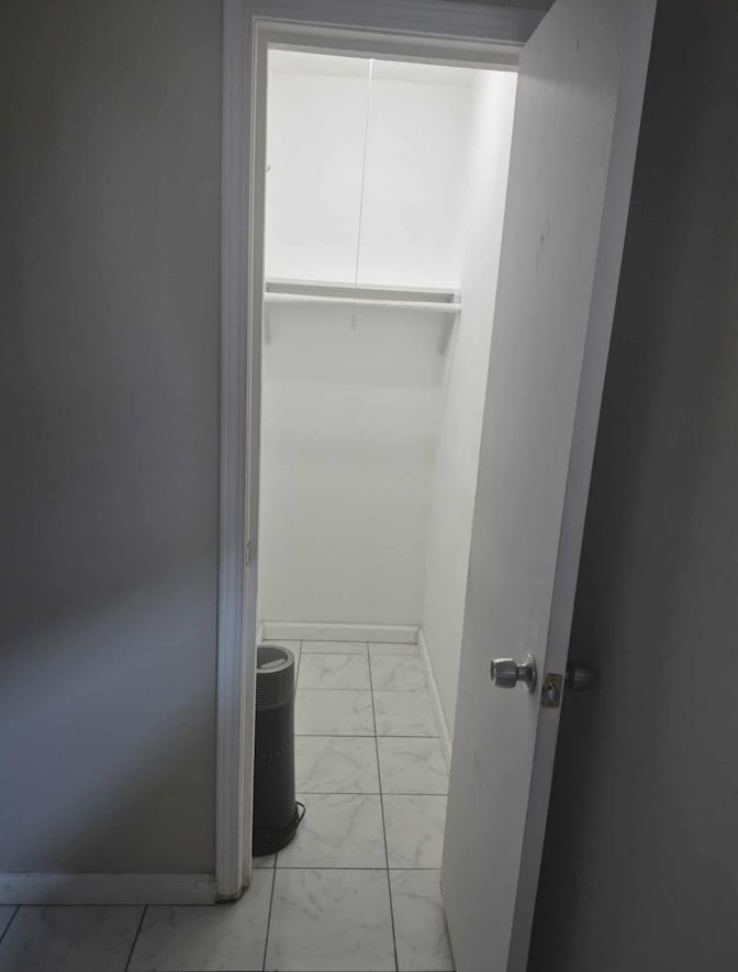 Jose's room