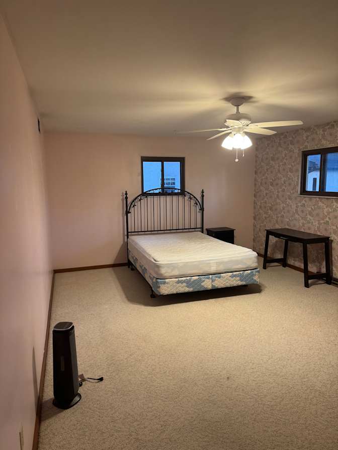Dash Hill's room