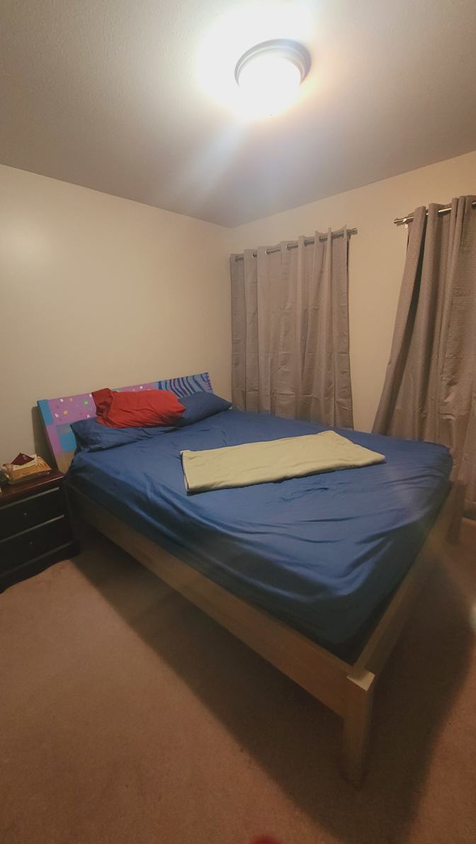 Jen's room