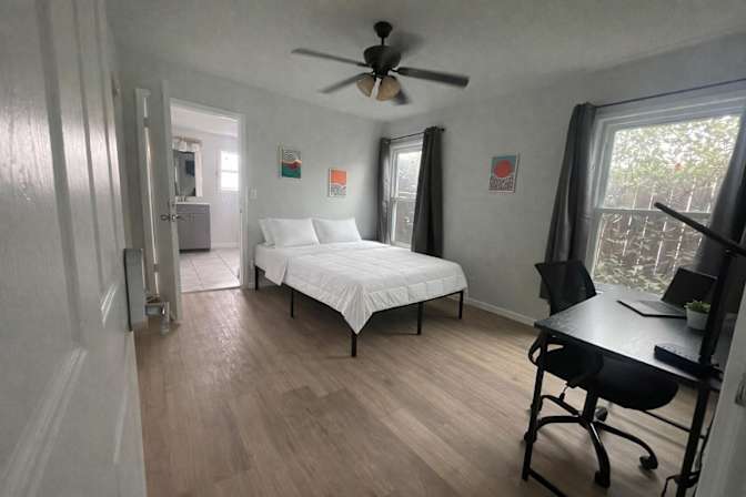 PadSplit's room